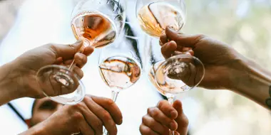 Woodinville Wine Tasting: Tasting Rooms and Taprooms Date